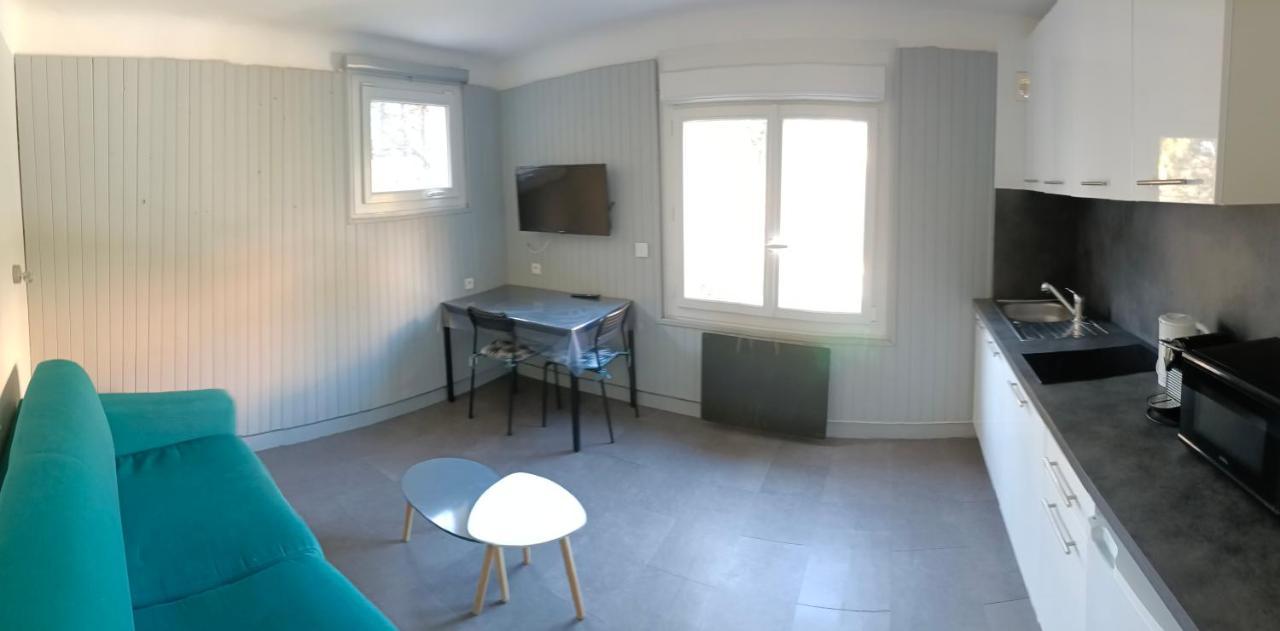 Studio Bormes Village Екстериор снимка